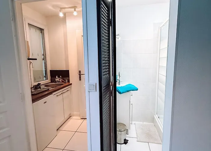 Les Cles Angevines Numero 3 * أنجير